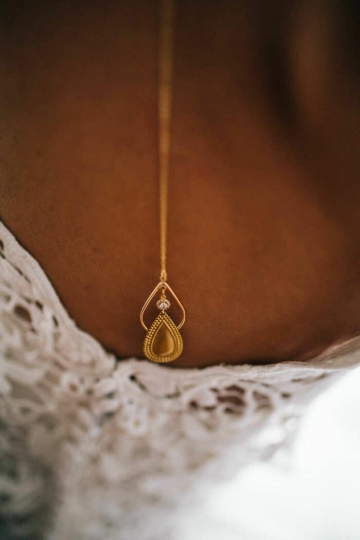Collier de dos mariage Lucien – Image 2